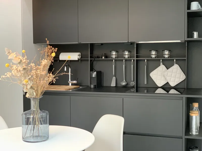 Lebendiger Kiez: Einzimmerwohnung mit Balkon in Prenzlauer Berg — photo 1